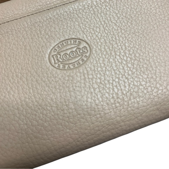 Roots Blush Nude Leather Crossbody Bag - Picture 5 of 9